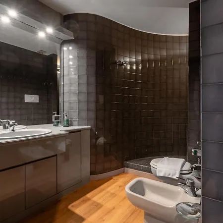 Italianflat - Spacious 3 Bedroom With Balcony San Babila Area