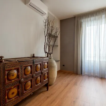 Διαμέρισμα Italianflat - Spacious 3 Bedroom With Balcony San Babila Area *