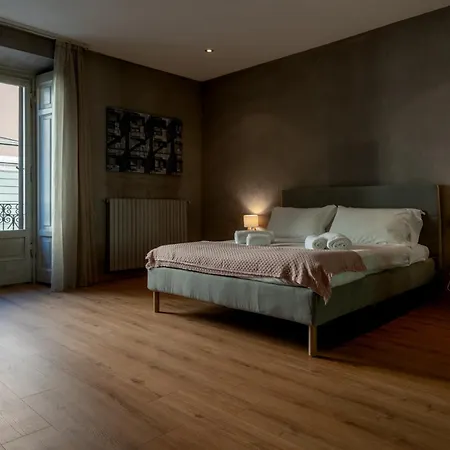 Italianflat - Spacious 3 Bedroom With Balcony San Babila Area Διαμέρισμα