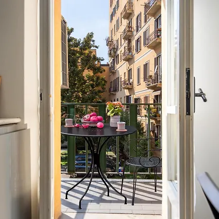 Italianflat - Spacious 3 Bedroom With Balcony San Babila Area Διαμέρισμα *